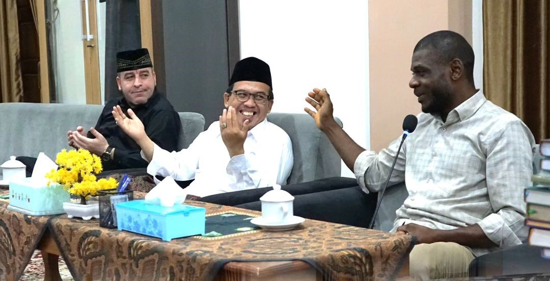 Beri Pesan Ke Mahasantri Andaluisa, Dosen Dari Libiya Datang Ke Leler!