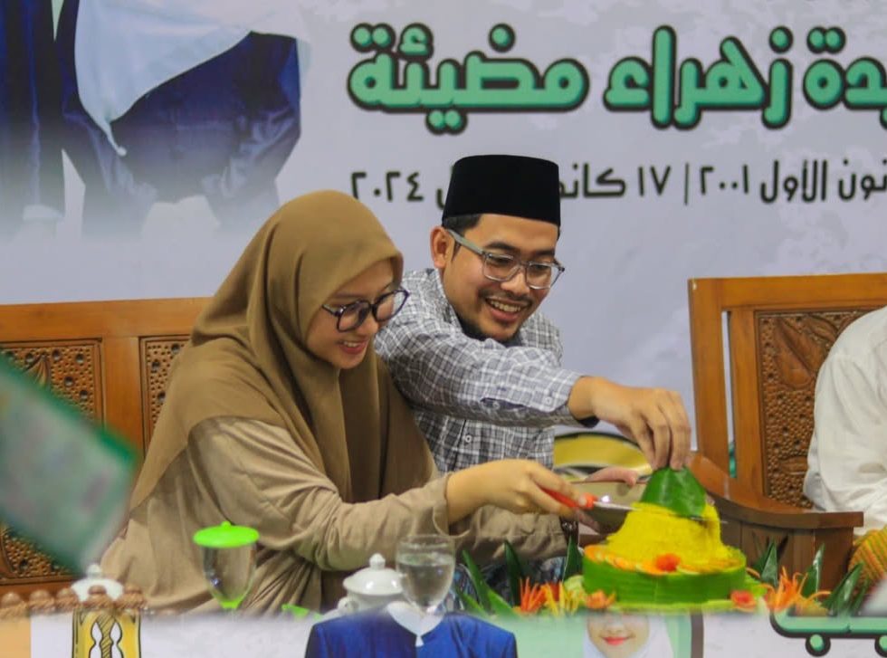 Sederhana Namun Penuh Makna ; Tasyakuran Ulang Tahun Ning Zahro Mudli’ah dan Agus Haizus Syarof Dwi Rojab