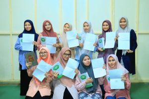 Keberkahan Ramadan di Andalusia: Khataman Kitab dan Pemberian Sanad Keilmuan